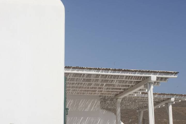 Yakinthos Residence photo 2