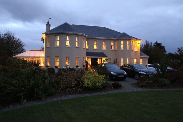 Brook Manor Lodge photo 3
