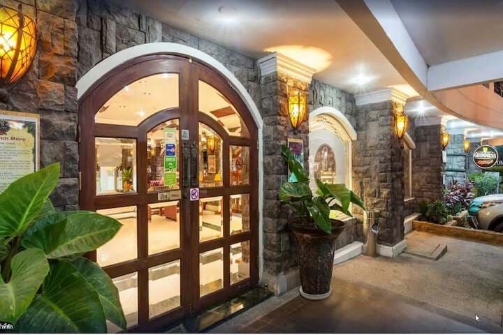 Tara Court Hotel photo 2