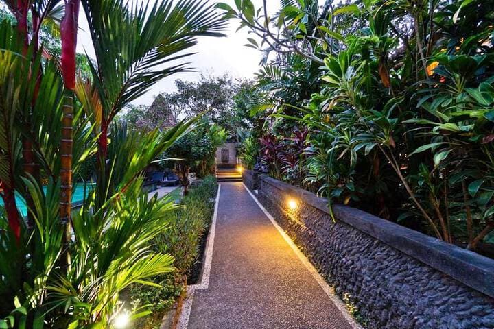Sari Bamboo Villas photo 4