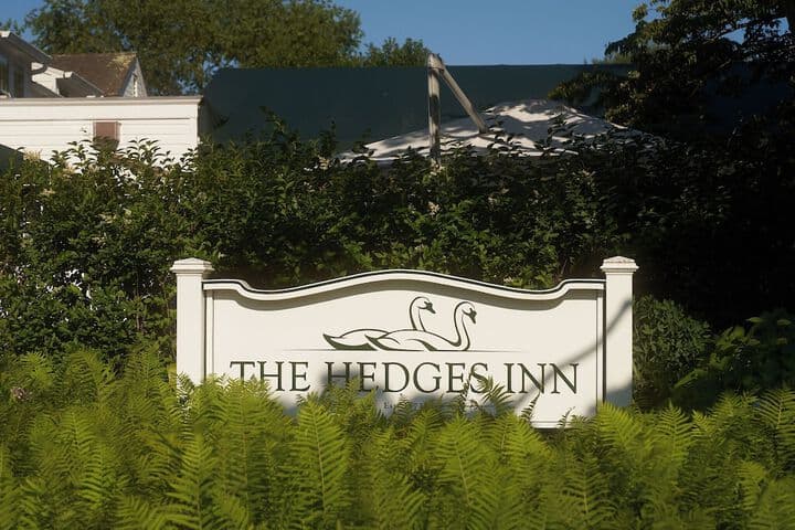 The Hedges Inn photo 2