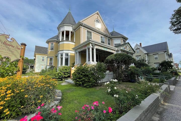 The Munroe Inn photo 3
