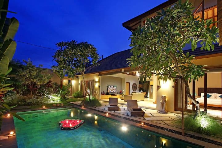 Padangsambian destination view