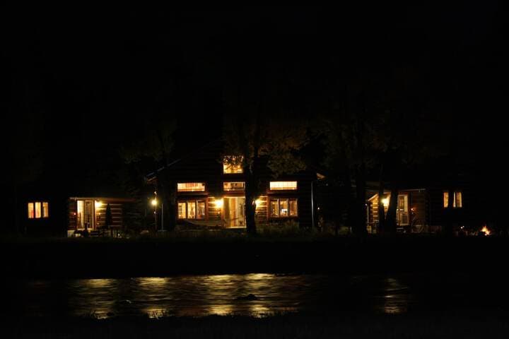 Riverside Meadows Cabins photo 5