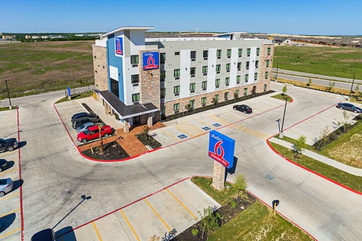 Studio 6 Buda TX photo 2