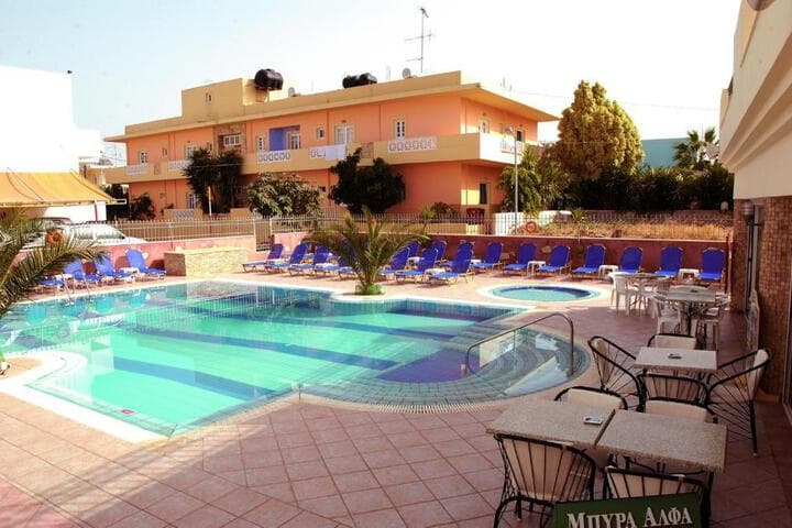 Semiramis Apartments photo 3