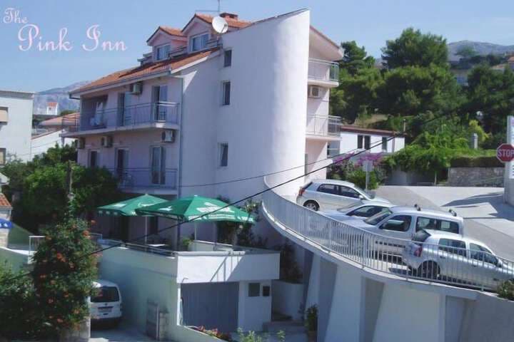 Pink Inn photo 3