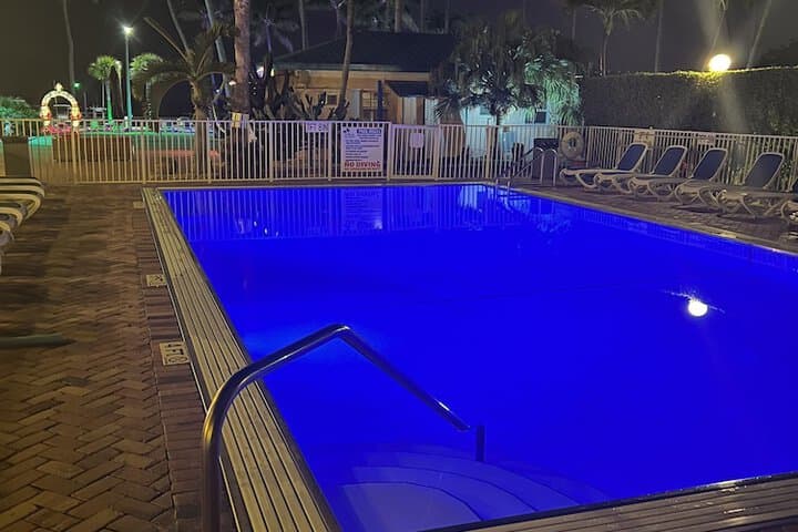Breezy Palms Resort photo 3