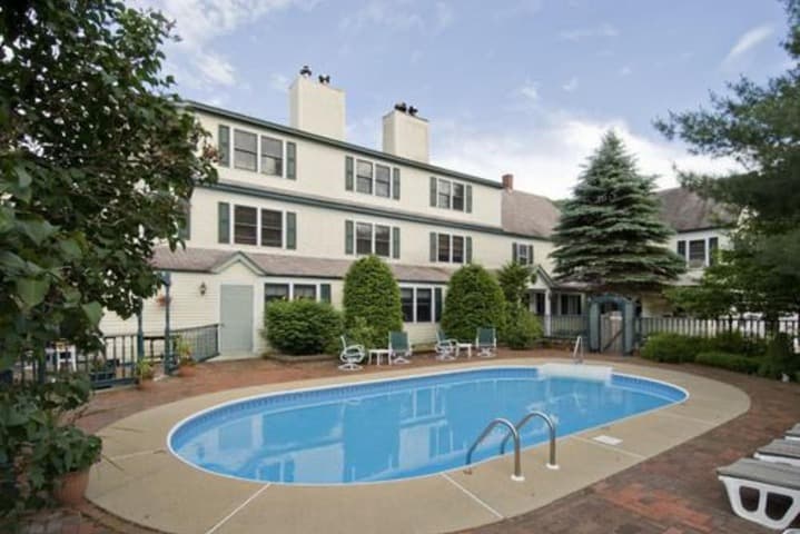 Inn at Ellis River photo 4