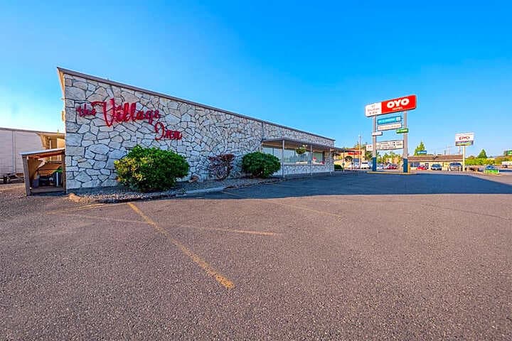 OYO Hotel St. Helens OR photo 1