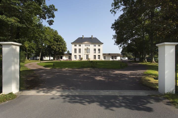 Breville-les-Monts destination view