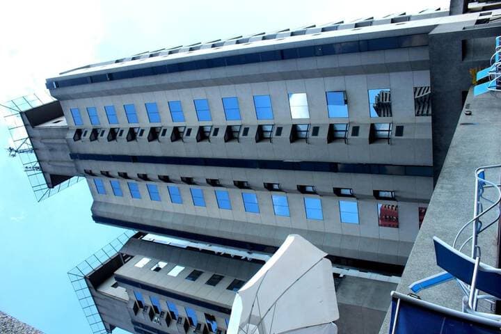 Twin Towers Flat photo 2