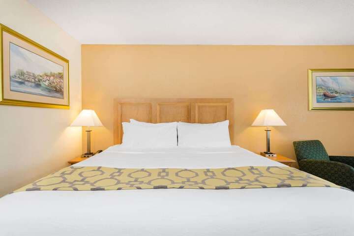 Baymont by Wyndham Kitty Hawk Outer Banks photo 5