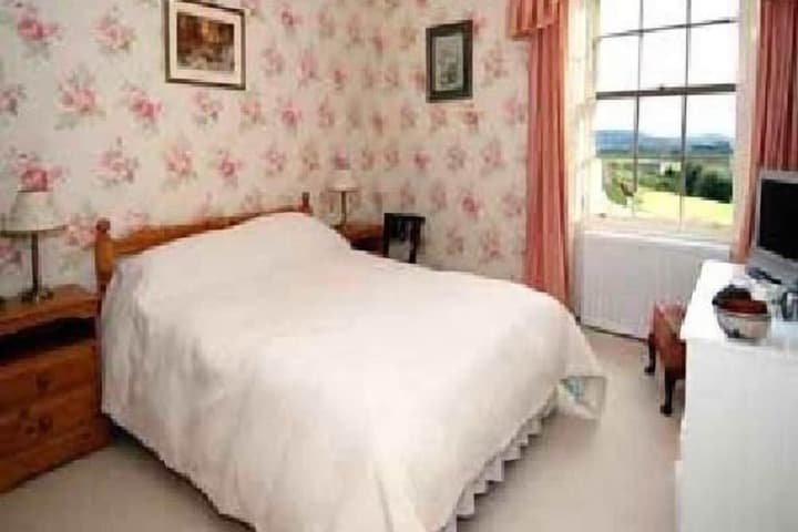 East Horton Farmhouse photo 3