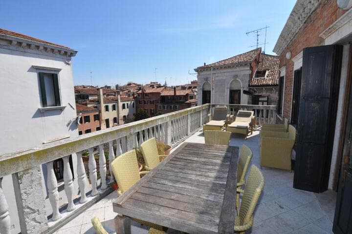 Casa Dei Pittori Venice Apartments photo 5