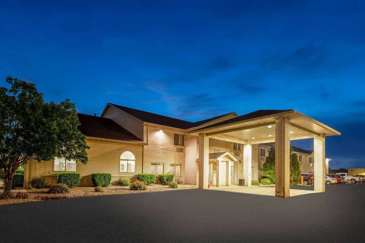 Days Inn by Wyndham Sturtevant / Racine / Mount Pleasant photo 2