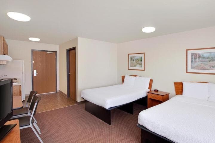 WoodSpring Suites Beaumont photo 4