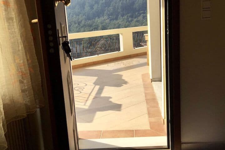 Mountain View Apartment photo 3