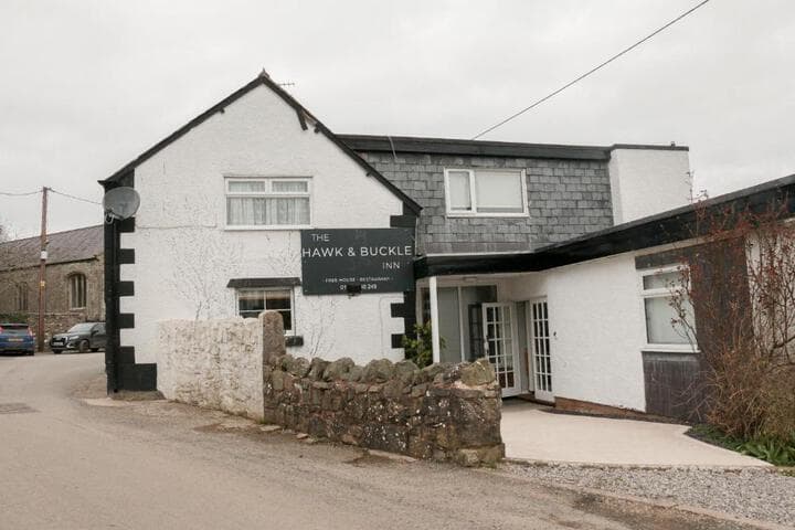 The Hawk & Buckle Inn photo 5