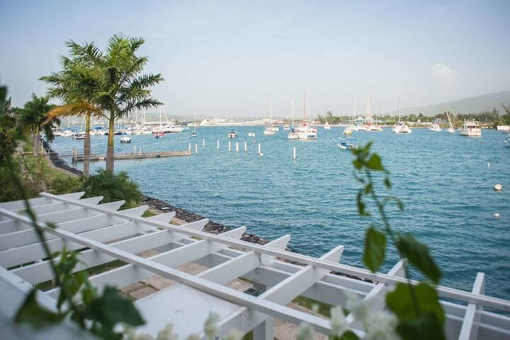 Seawind on the Bay Apartments photo 5
