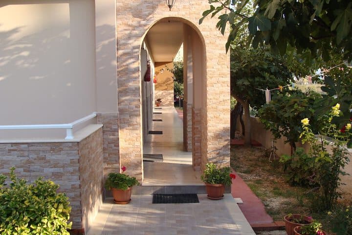 Toulas Apartments photo 2