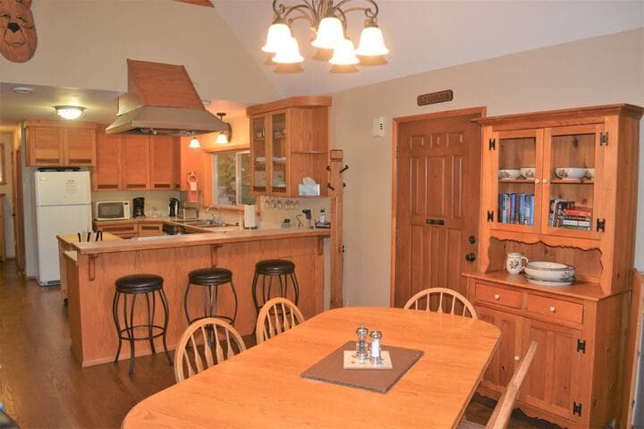 Cedar Grove Lodge photo 1
