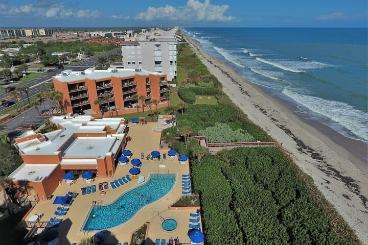 Oceanique Resort by Capital Vacations photo 2