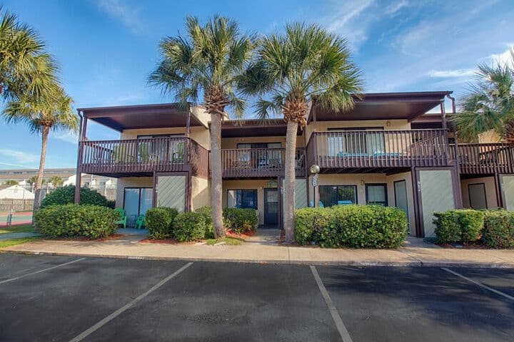 Portside Resort by Panhandle Getaways photo 2