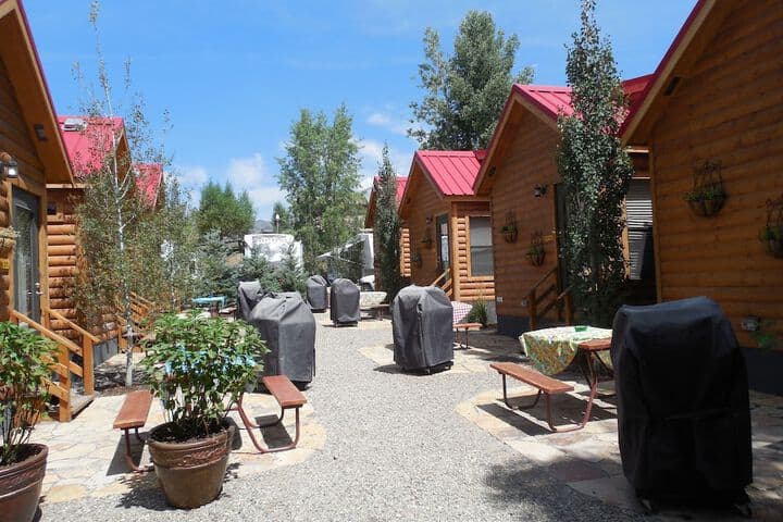 Snake River Cabin Village photo 5