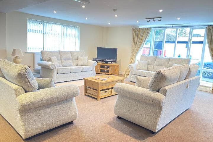 Whitton lodge photo 4
