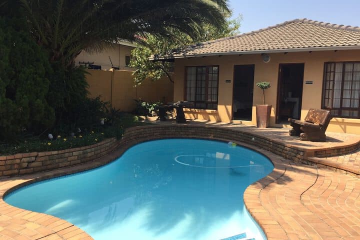 d Vine Guest House photo 3