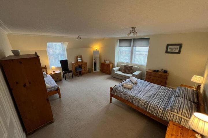 Ashley House photo 4