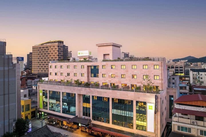 Udae destination view