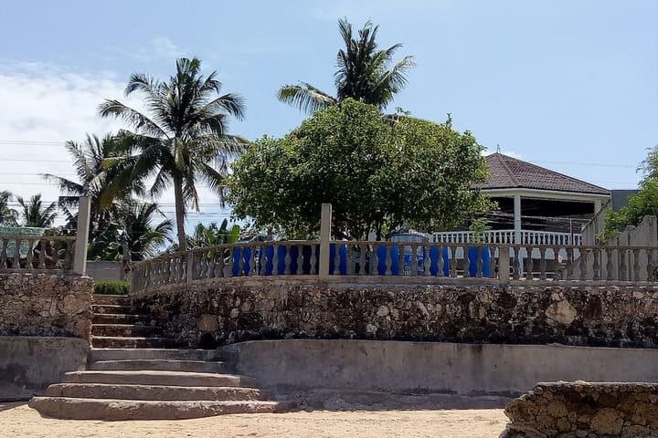 Gibitngil Island destination view