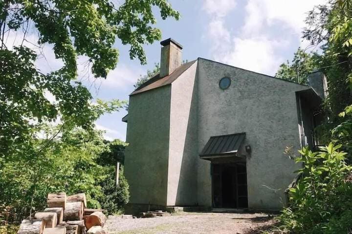 The Edelweiss Estate photo 2