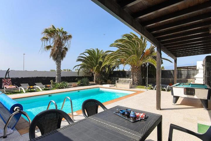 Villa Mariola photo 1