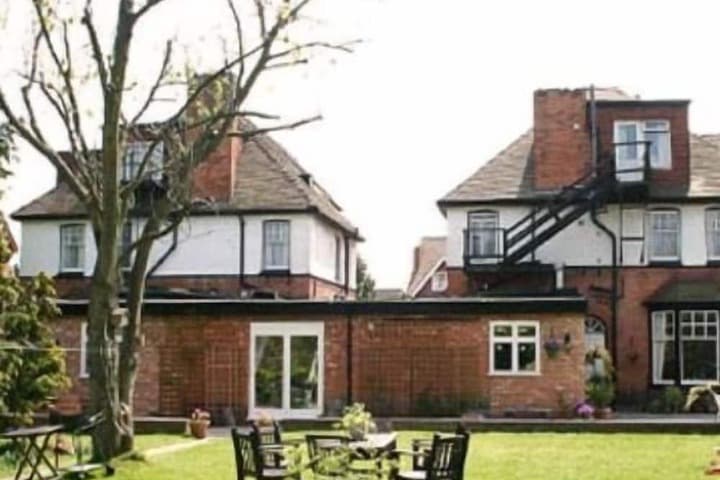 Elmdon Lodge photo 2
