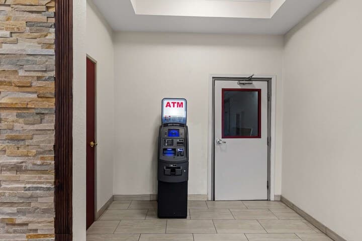 Red Lion Inn & Suites Caseyville photo 4