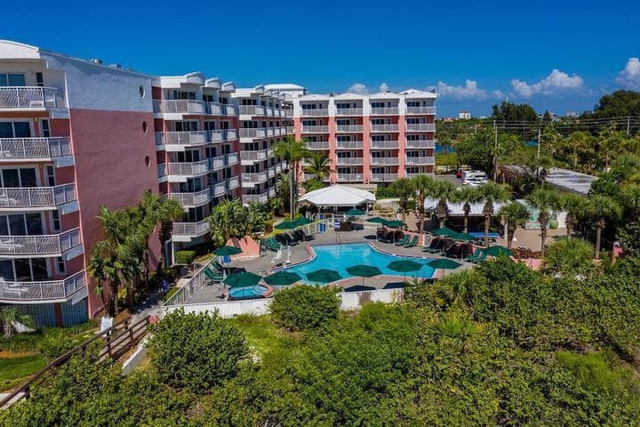 Beach House Suites by the Don CeSar photo 5