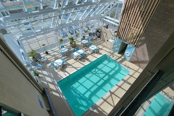 Four Sails Resort photo 2
