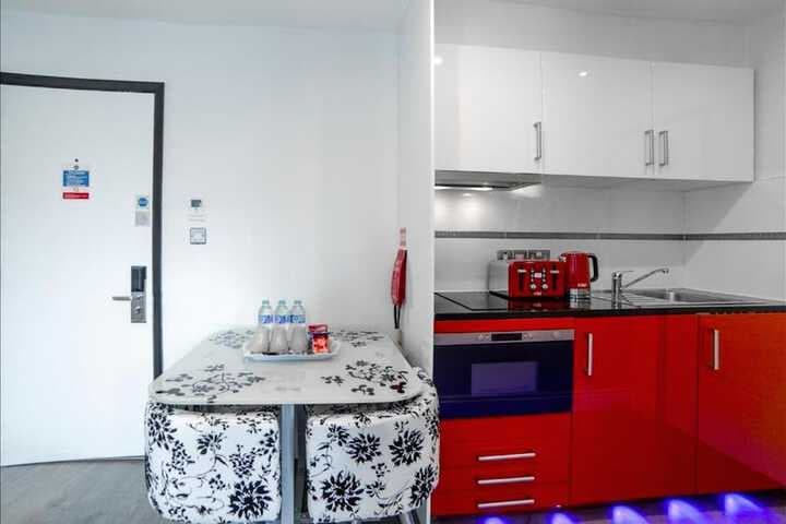 Imperial Court Suites photo 3