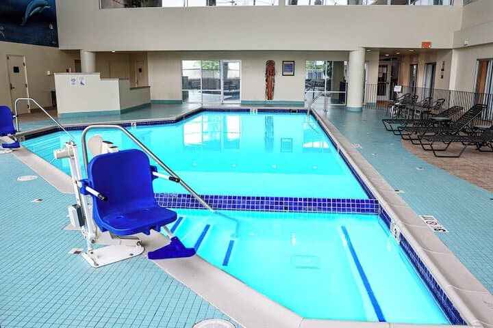 Gateway Hotel & Convention Center Grand Blanc | Flint Airport Michigan photo 3