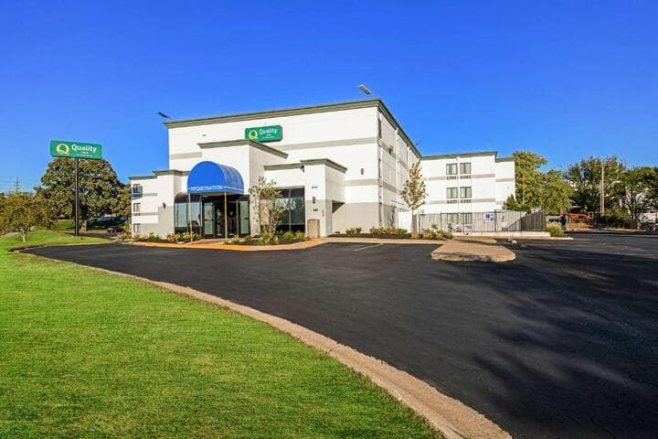 Quality Inn Merriam Kansas City photo 3