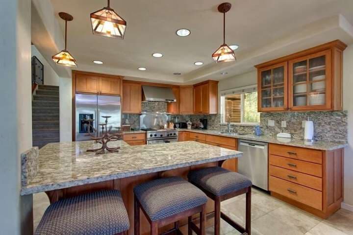 1261 Country Club Drive photo 3