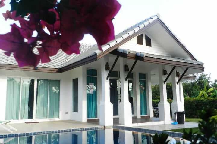 Cha am Pool Villa photo 3
