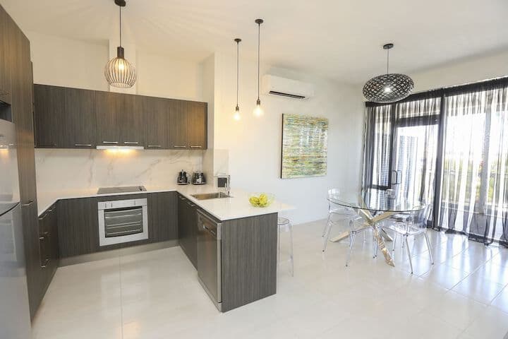 Indulge Apartments CBD photo 3