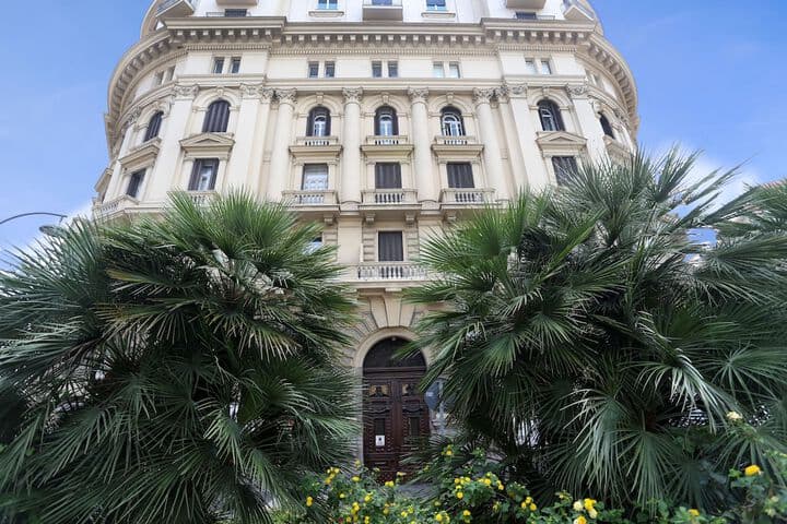 Piazza Bovio 22 photo 5