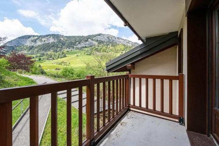 Flumet destination view