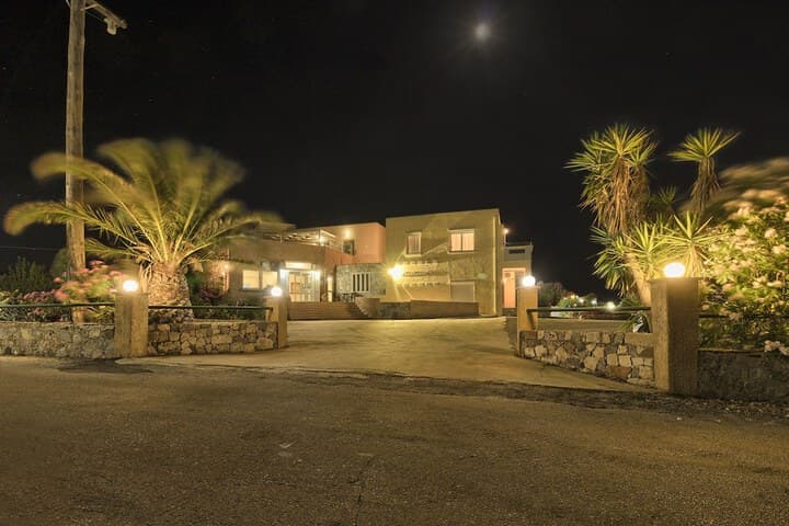 Anthemis Apartment photo 5