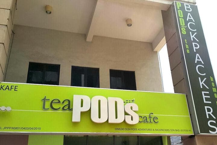 PODs The Backpackers Home & Cafe photo 2